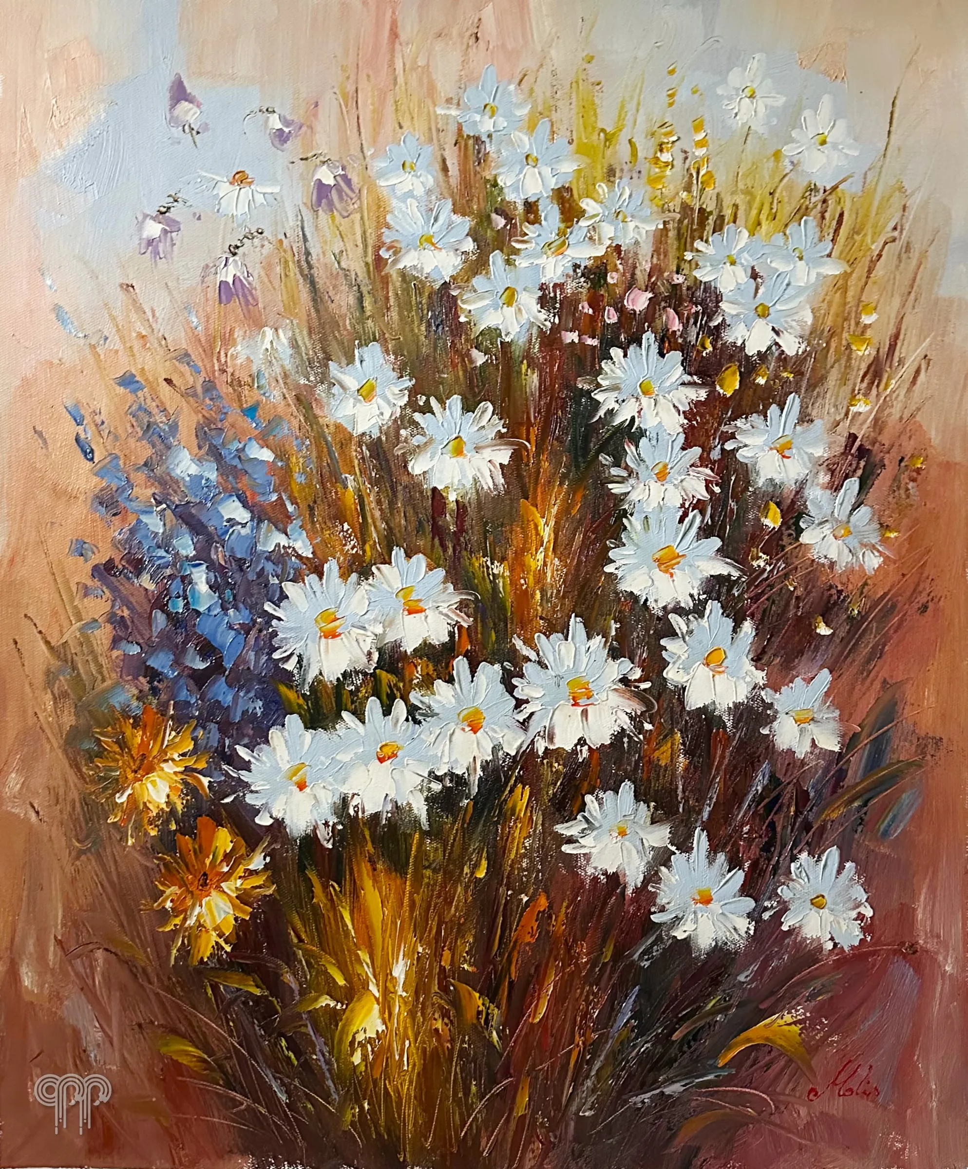 Obraz olejny Polne kwiaty II - obraz do salonu, bukiet stokrotek i niebieskich kwiatów, ciepłe brązowe tło, malowany szpachlą, kwiaty bez wazonu, 50 x 60 cm